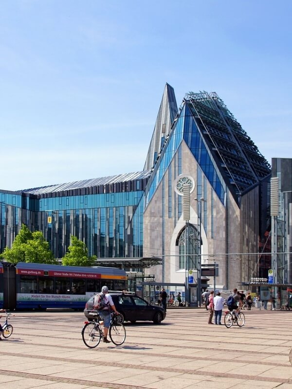 Bahnhofsplatz in Leipzig, StudySmarter