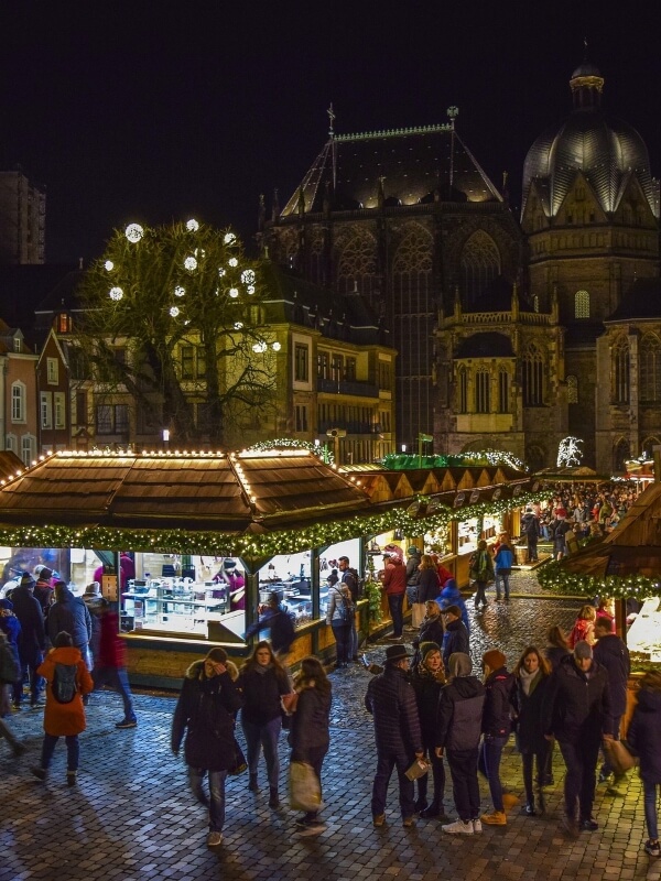 Weihnachtsmarkt in Aachen, StudySmarter