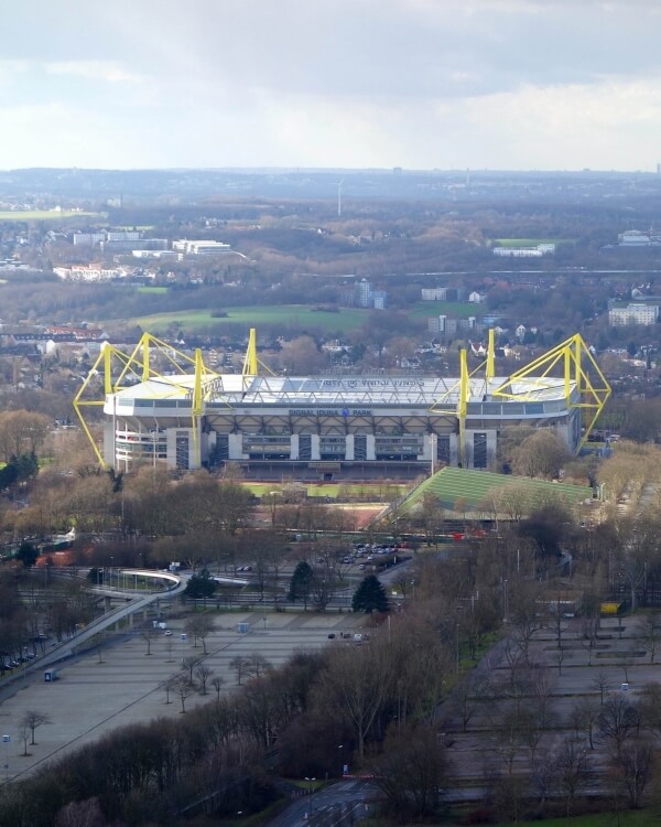 Stadium in Dortmund, StudySmarter