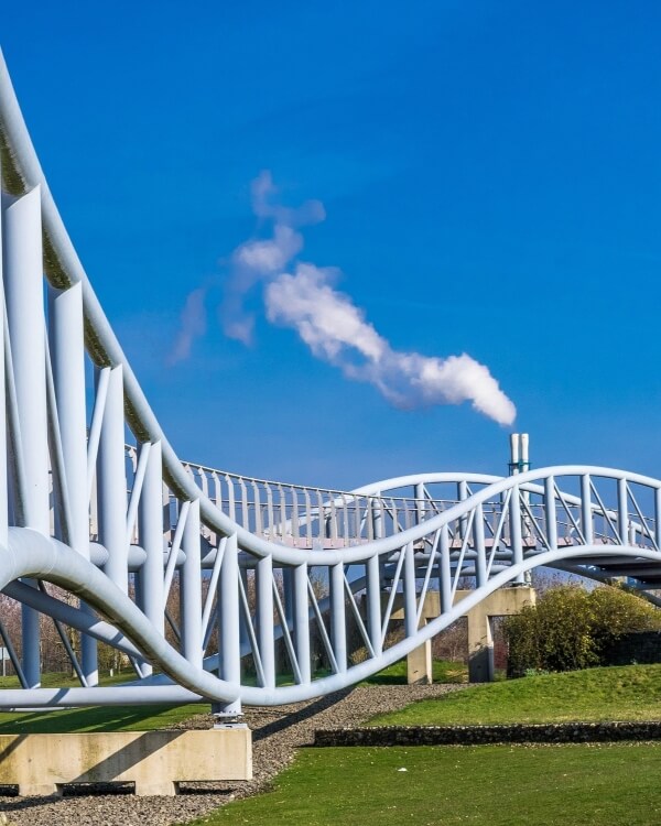Neulandparkbrücke in Leverkusen, StudySmarter
